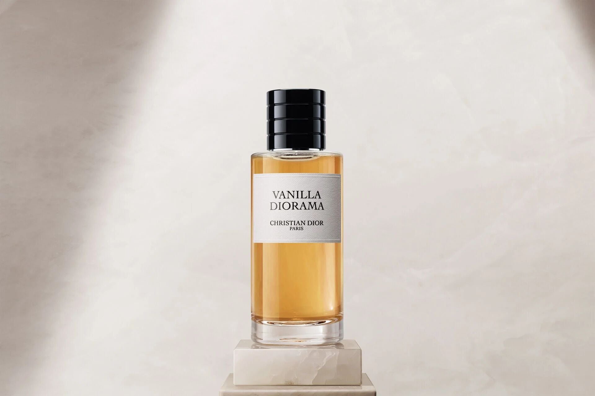 Dior Privee Vanilla Diorama